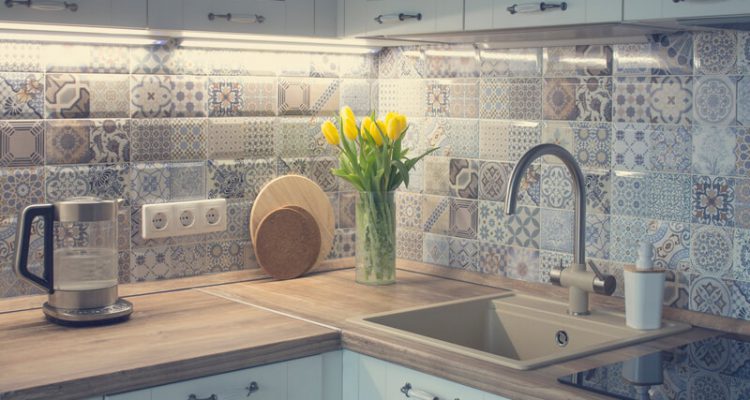 Tegels met kleurrijke designs