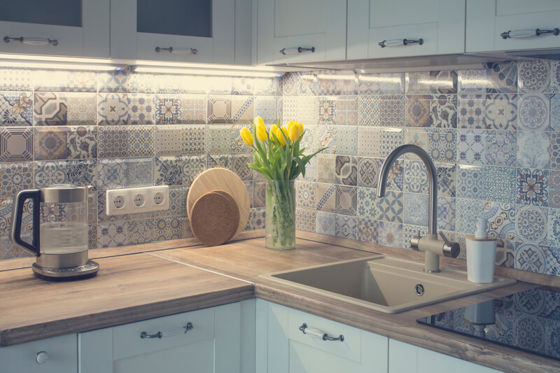 Tegels met kleurrijke designs