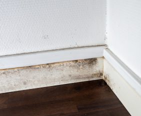 een slechte ventilatie in huis